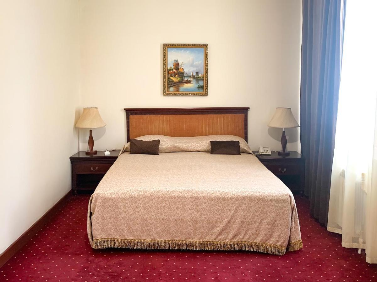 Reikartz Majestic Samarkand Hotel ภายนอก รูปภาพ